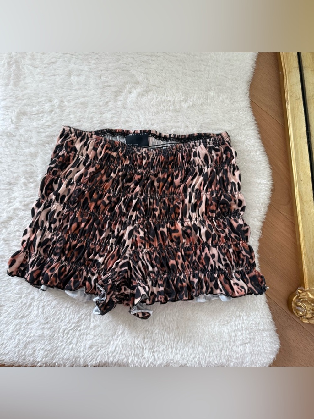 Leopard print shorts with ruching from Asos size small super soft